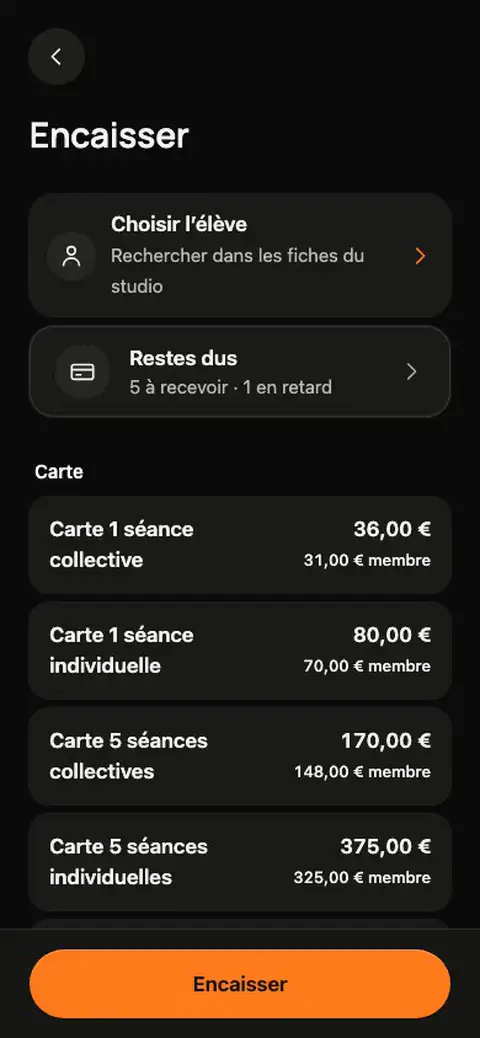 Une carte de 10 séances encaissée en espèces, puis sa facture.